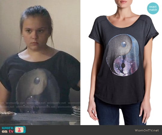 Lucky Brand Yin Yang Tee worn by Daphne Conrad (Maisy Stella) on Nashville