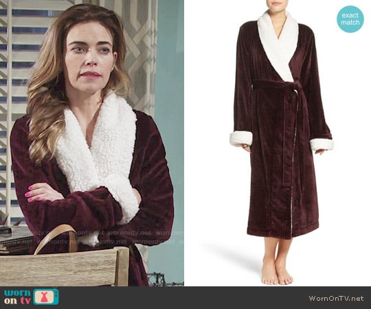 Nordstrom Lingerie Plush Cable Robe worn by Victoria Newman (Amelia Heinle) on The Young and the Restless