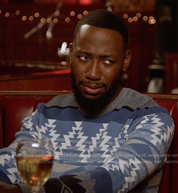 Winston's grey and blue patterned sweater on New Girl