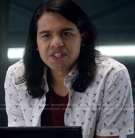 Cisco's bird print shirt on The Flash