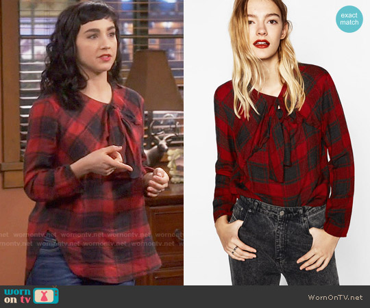 Zara Checked Knotted Top worn by Mandy Baxter ( Molly Ephraim) on Last Man Standing