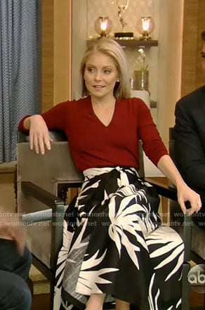 Kelly's v neck sweater and palm print skirt on Live with Kelly