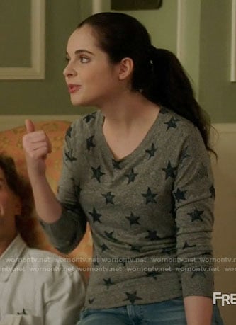 Bay’s star print top on Switched at Birth