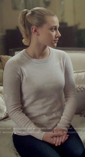 Betty's bird print sweater on Riverdale