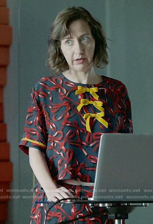 Carol's ribbon print top and pants with yellow bows on Last Man on Earth