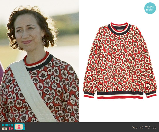 H&M Jacquard Patterned Sweatshirt worn by Carol Pilbasian (Kristen Schaal) on Last Man On Earth