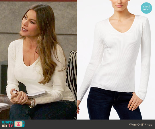 INC International Concepts Ribbed V-Neck Sweater worn by  Gloria Pritchett (Sofia Vergara) on Modern Family