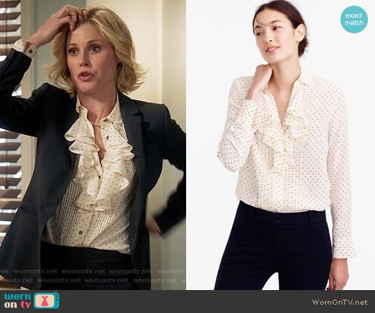 J. Crew Tuxedo ruffle top in polka-dot silk worn by Claire Dunphy (Julie Bowen) on Modern Family