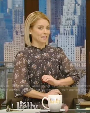 Kelly's floral ruffled dress on Live with Kelly