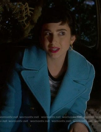 Mandy’s blue coat on Last Man Standing