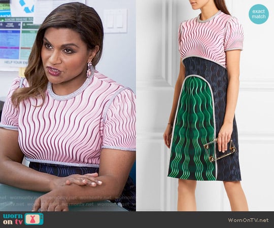 Mary Katrantzou Vitriol printed crepe dress worn by Mindy Lahiri (Mindy Kaling) on The Mindy Project