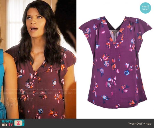 Rebecca Taylor Bellflower Flutter Sleeve Top worn by Xiomara Villanueva (Andrea Navedo) on Jane the Virgin