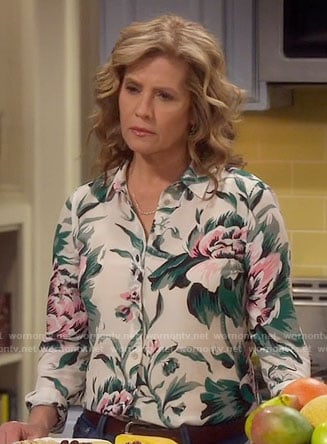 Vanessa's peony print shirt on Last Man Standing