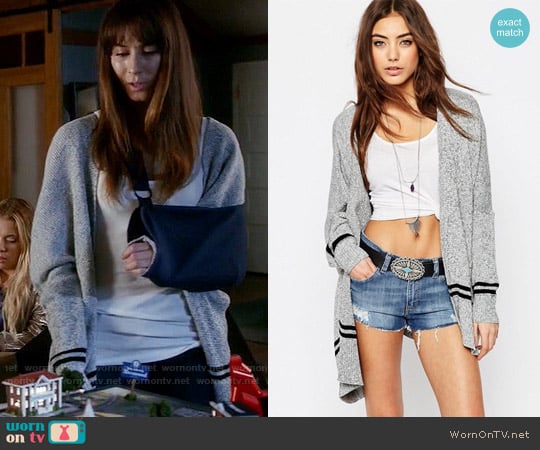 ASOS Boxy Cardigan With Stripe Hem Detail worn by Spencer Hastings (Troian Bellisario) on Pretty Little Liars