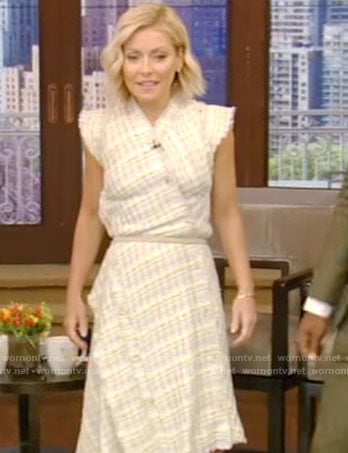 WornOnTV: Kelly's colorblock tweed jacket on Live with Kelly and