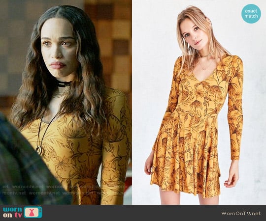 Kimchi Blue Katryna Floral Lace-Up Back Mini Dress worn by Erica Dundee (Cleopatra Coleman) on Last Man On Earth