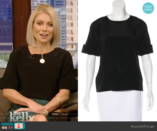 WornOnTV: Kelly’s black cuffed short sleeve top on Live With Kelly ...