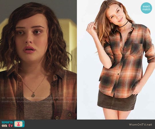 Urban Outfitters BDG Polly Flannel Button-Down Shirt worn by Hannah Baker (	Katherine Langford) on 13 Reasons Why