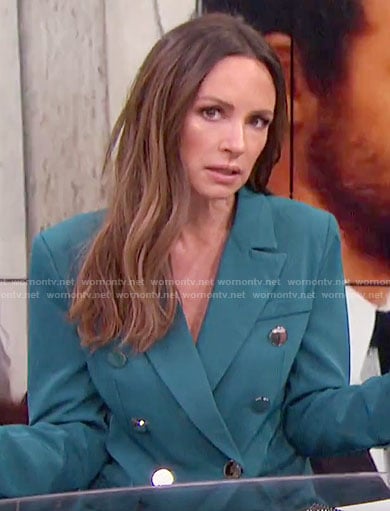 Catt's teal blazer on E! News