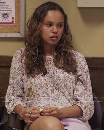 Jessica's white and yellow floral top on 13 Reasons Why