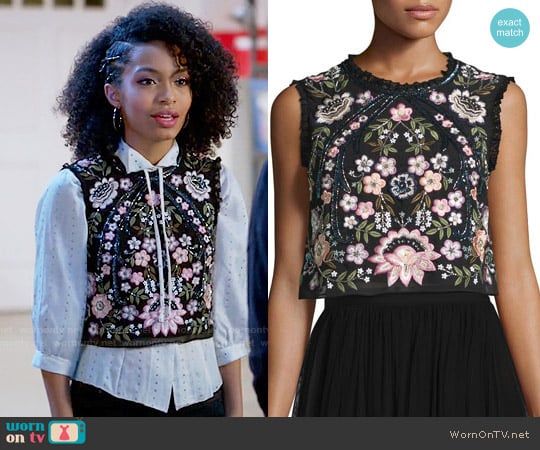 Needle & Thread Sleeveless Embroidered Crop Top worn by Zoey Johnson (Yara Shahidi) on Black-ish