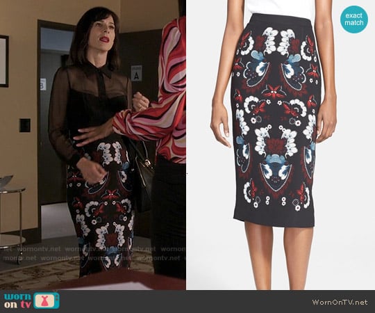 Wornontv Ninas Black Printed Pencil Skirt On Famous In Love Perrey 2524