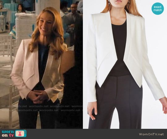 Bcbgmaxazria Lloyd Jacket worn by Petra Solano (Yael Grobglas) on Jane the Virgin