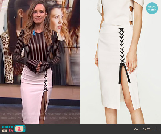 Zara Midi Skirt with Side Slit worn by Catt Sadler on E! News