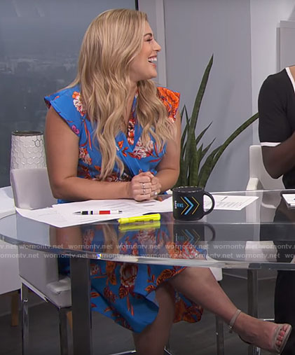 Carissa’s blue floral wrap dress on E! News Daily Pop