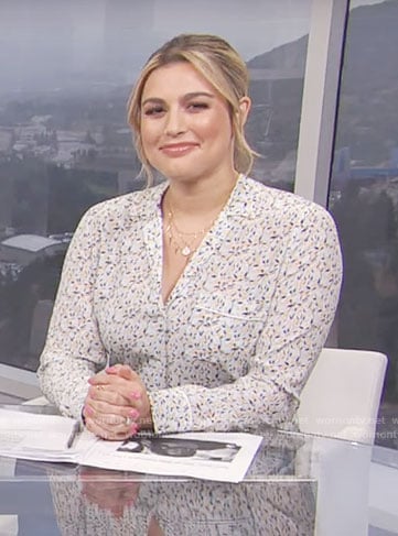 Carissa’s white floral shirt on E! News Daily Pop