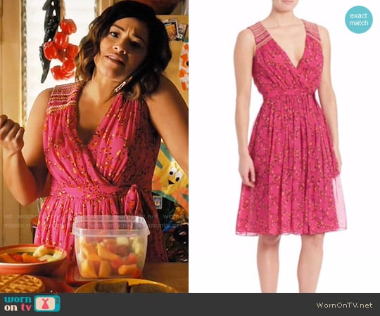 Diane von Furstenberg Bali Dress worn by Jane Villanueva (Gina Rodriguez) on Jane the Virgin