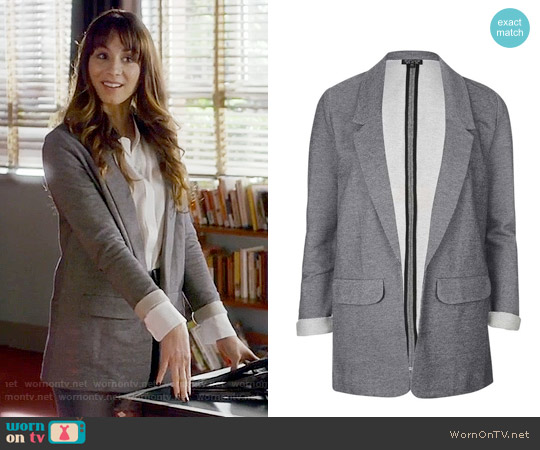 Topshop 'Emery Tonic' Oversized Boyfriend Blazer worn by Spencer Hastings (Troian Bellisario) on Pretty Little Liars