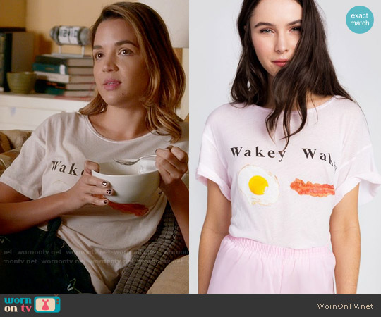 Wildfox Eggs and Bakey Manchester Tee worn by Cassandra (Georgie Flores) on Famous in Love