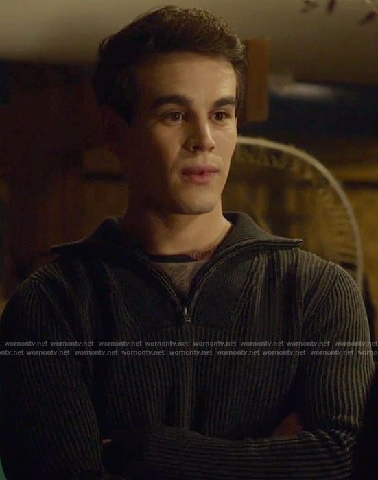 Simon’s black half-zip sweater on Shadowhunters