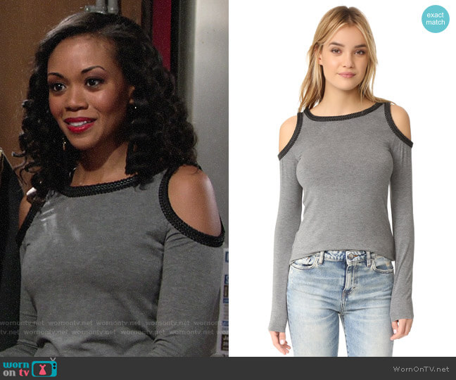 WornOnTV: Hilary’s grey cold shoulder top with black trim on The Young ...