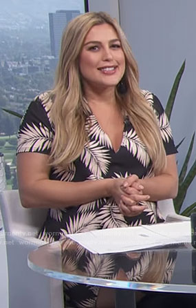 Carissa’s palm leaf print dress on E! News Daily Pop