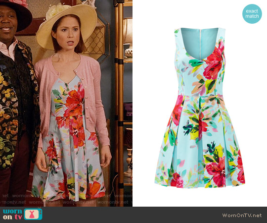 Trina Turk Aniya Dress worn by Kimmy Schmidt (Ellie Kemper) on Unbreakable Kimmy Schmidt