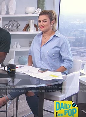 Carissa’s blue shirt with pearls on E! News Daily Pop