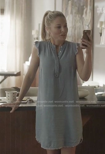 Jessie's chambray dress on Nashville