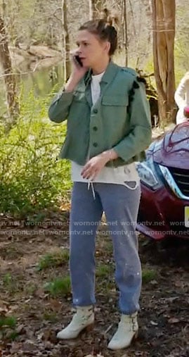 Liza’s green tassel jacket and star sweatpants on Younger