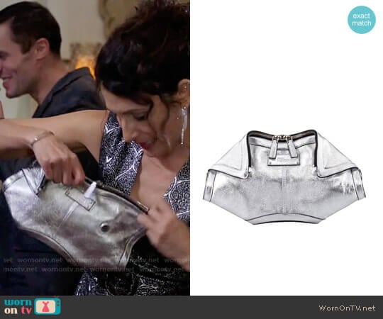 Alexander McQueen De-Manta Metallic Leather Clutch Bag worn by Abby McCarthy (Lisa Edelstein) on Girlfriends Guide to Divorce