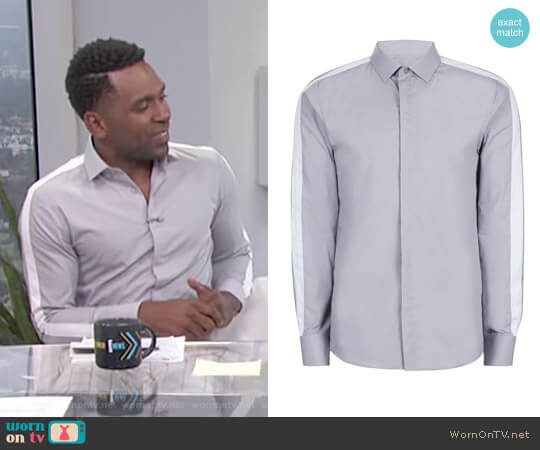 Gray Contrast Stripe Smart Shirt by Topman worn by Justin Sylvester on E! News