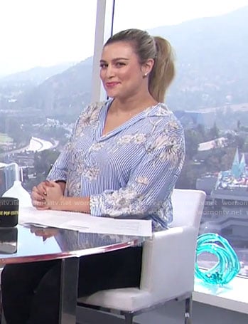 Carissa’s blue striped floral shirt on E! News Daily Pop