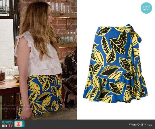 Boutique Moschino Bow Tie Wrap Skirt worn by Liza Miller (Sutton Foster) on Younger