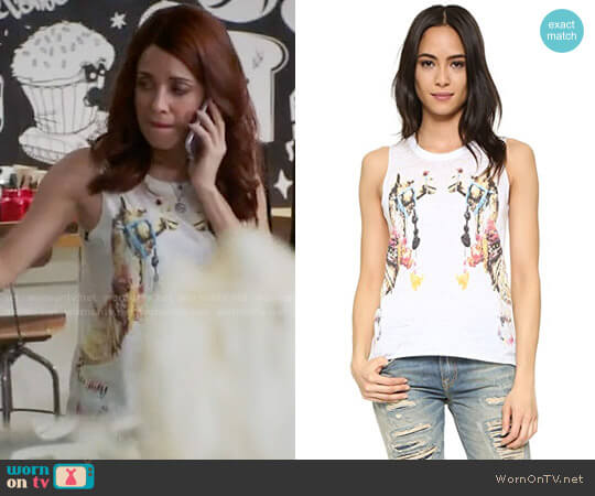 Chaser Camels Tank worn by Jo (Alanna Ubach) on Girlfriends Guide to Divorce