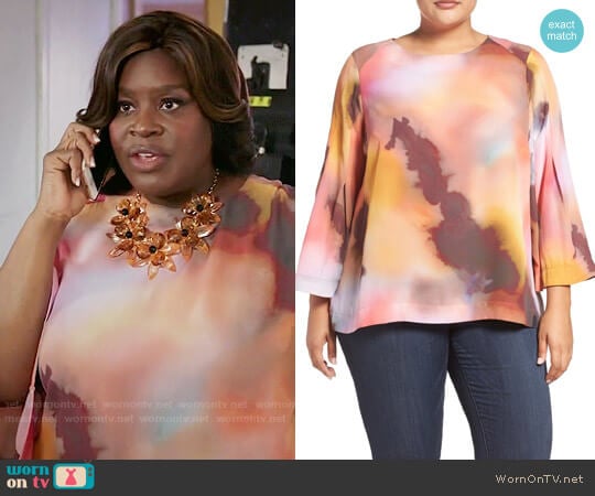 Melissa McCarthy Seven7 Pleat Sleeve Blouse worn by Barbara (Retta) on Girlfriends Guide to Divorce