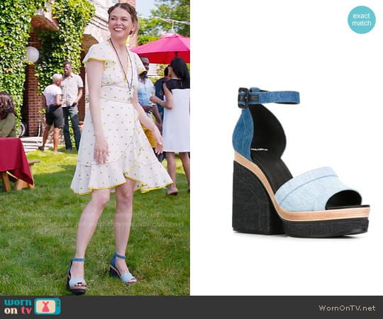 Pierre Hardy Charlotte Sandals worn by Liza Miller (Sutton Foster) on Younger