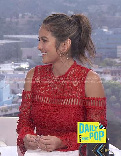 Erin’s red cold-shoulder crochet top on E! News Daily Pop