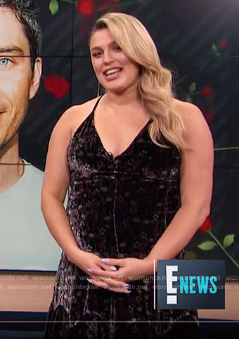 Carissa’s black floral velvet dress on E! News