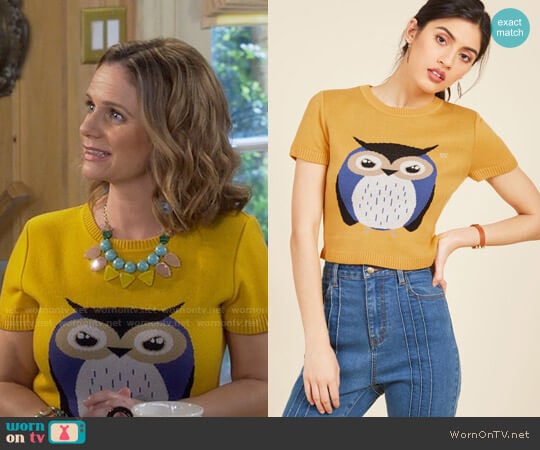 ModCloth Says Hoot Sweater worn by Kimmy Gibbler (Andrea Barber) on Fuller House